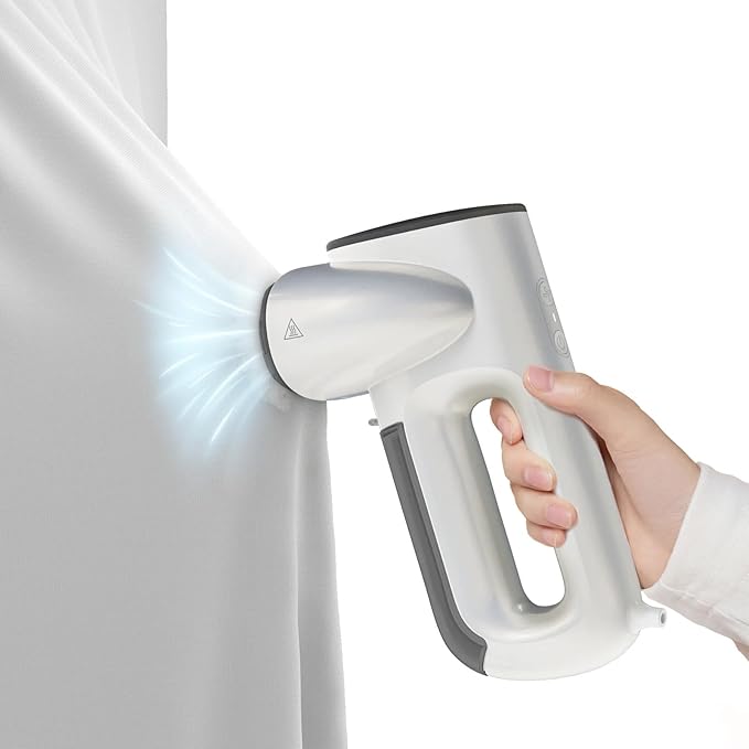 2 - in - 1 Aspirating Garment Steamer © - Zambeel