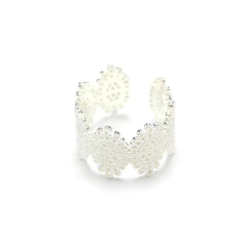 All - match Gentle Sterling Silver Lace Hollow Ring - Zambeel