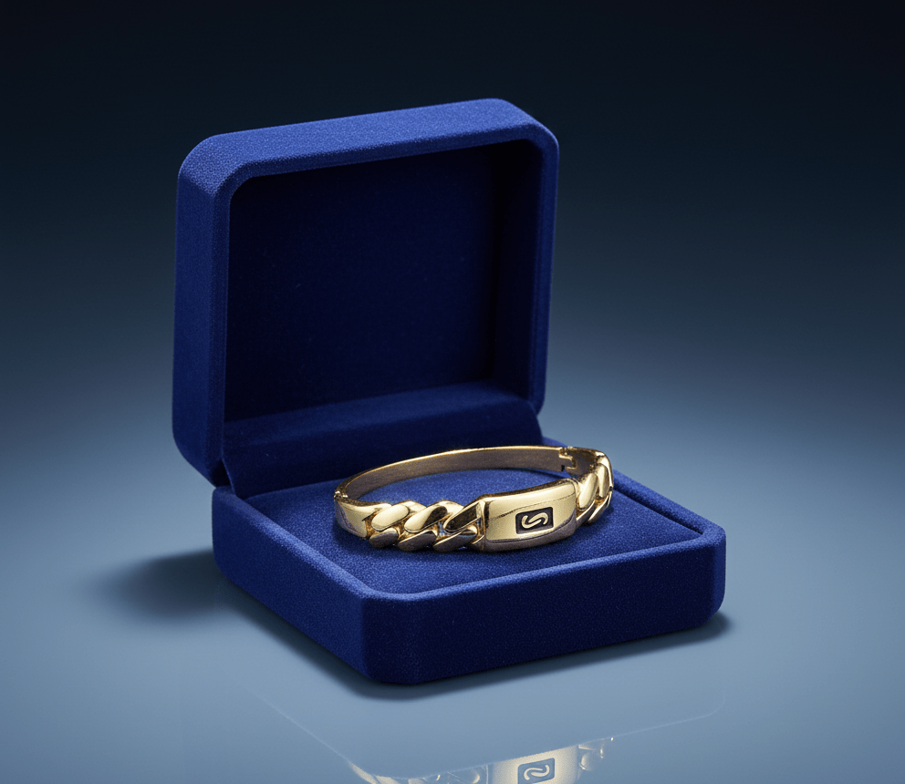 Chain Accent Hinged Bangle - Zambeel