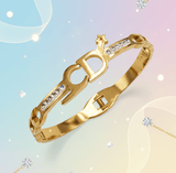 Crown Clasp Bracelet - Zambeel