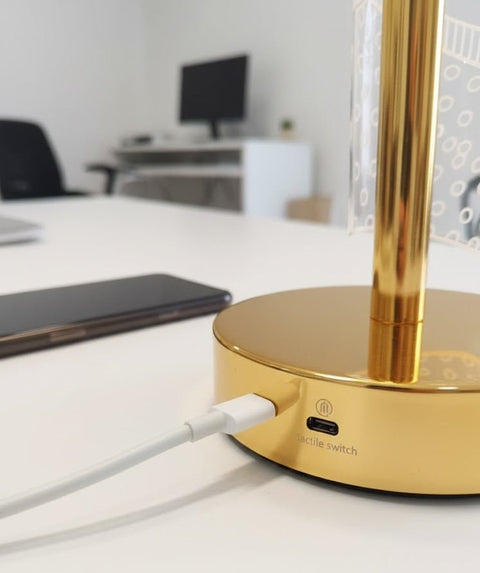 Decorative Leaf LED Table Lamp - Zambeel