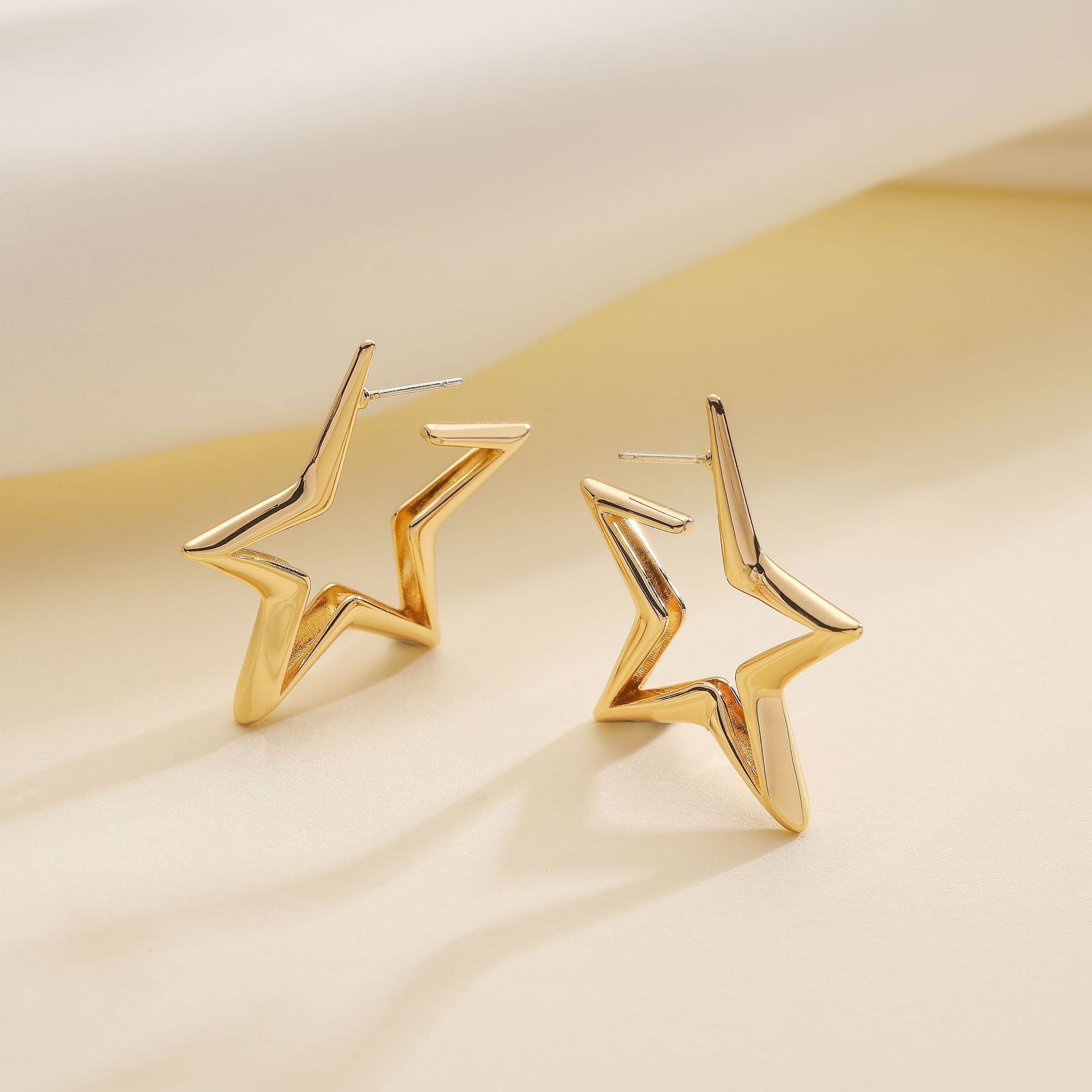 European And American Geometric Exaggerated Brass Earrings Five - pointed Star - Zambeel