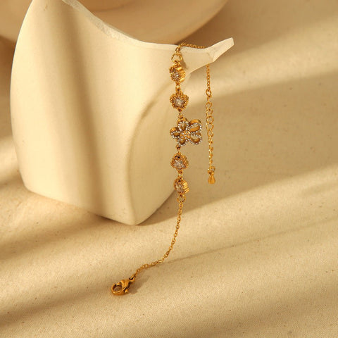 Fashion 18K Gold Plated Stainless Steel Inlaid Zircon Flower Bracelet - Zambeel