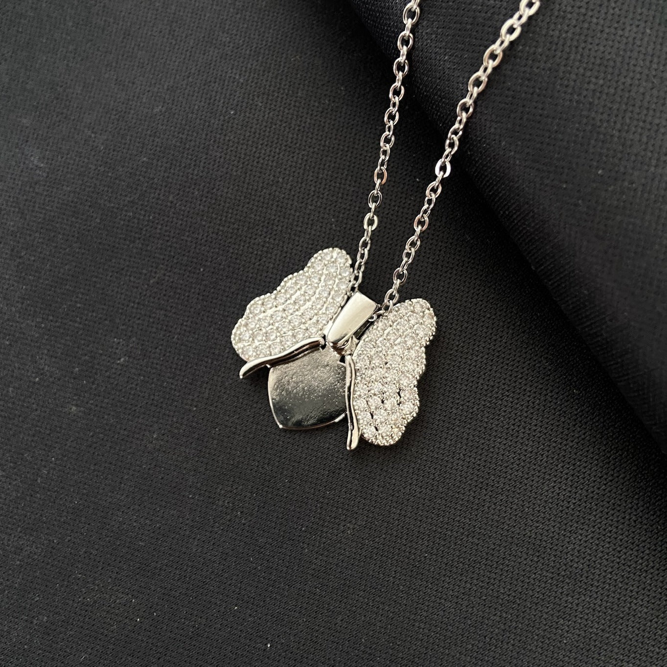 Fashion Jewelry Butterfly Necklace Female Pendant Titanium Steel Clavicle Chain - Zambeel
