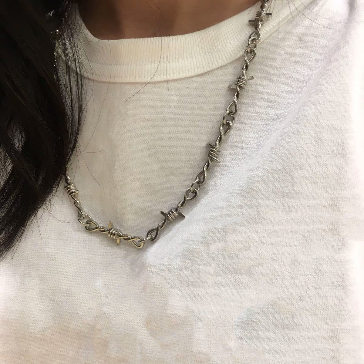 Fashion Personalized Retro Barbed Thorn Necklace - Zambeel