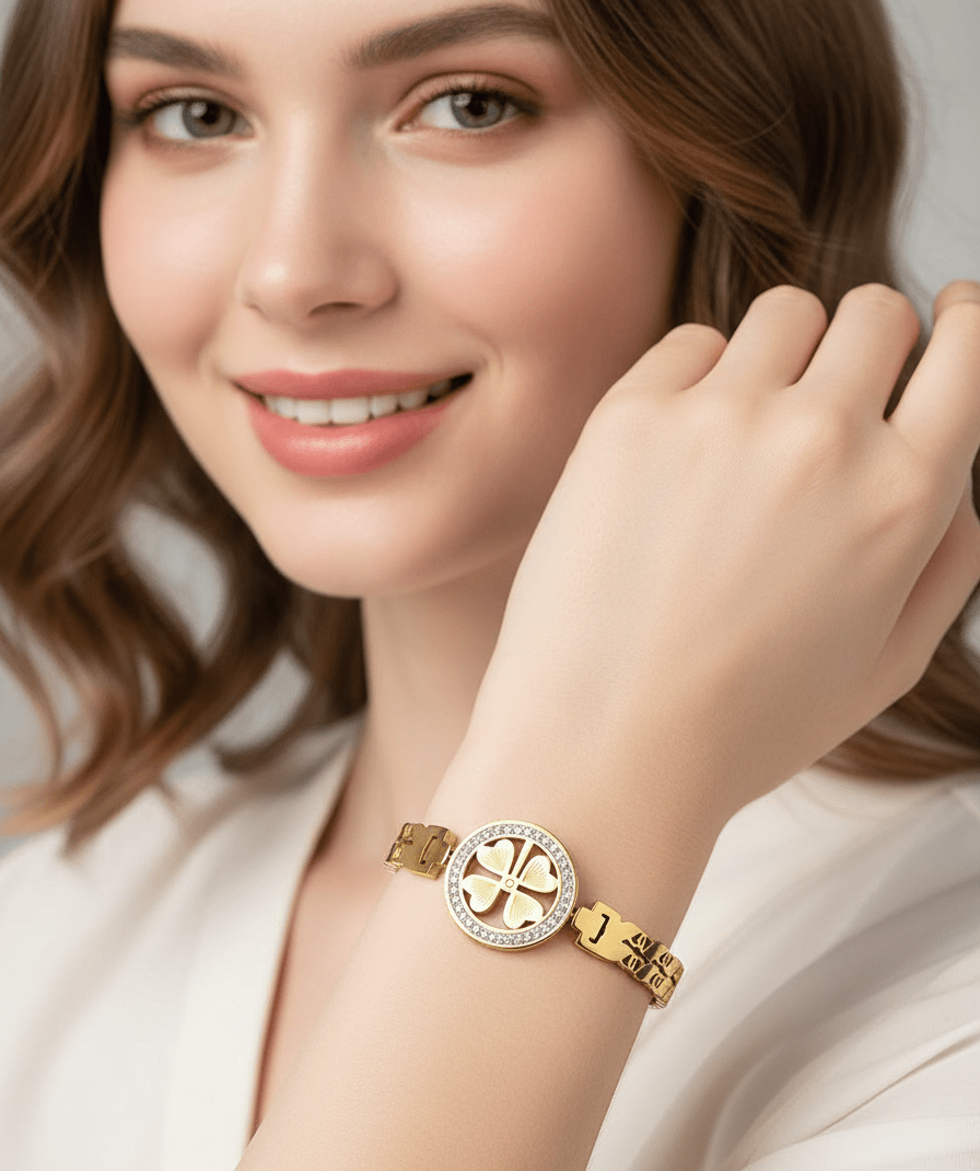 Four - Leaf Charm Bangle - Zambeel