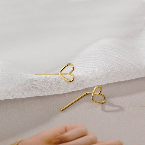 Hollow Heart Ear Studs Female Simple Cold Style - Zambeel