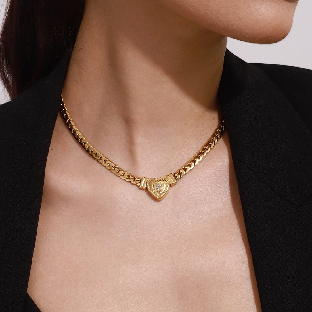 Love Necklace With High - end Feel And Diamond Studded Collarbone Chain - Zambeel