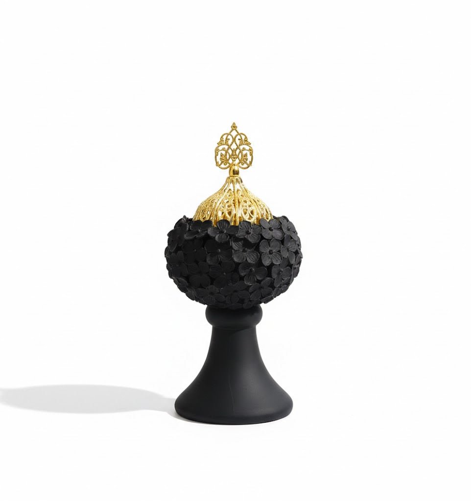 Luxury Decorative LED Table Lamp with Gold Top - Zambeel