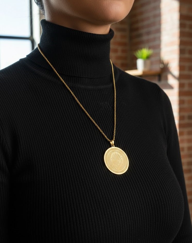 Medallion Pendant Necklace - Zambeel