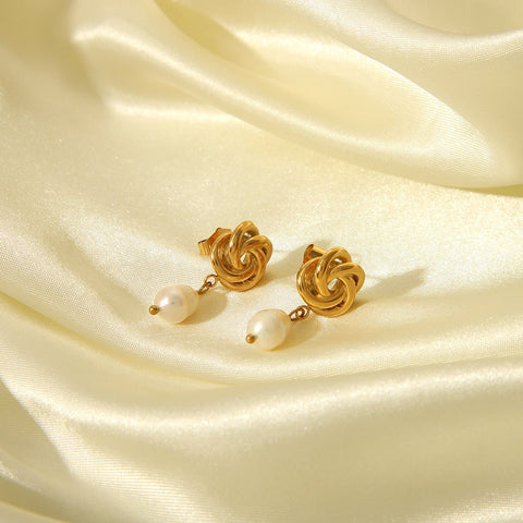 New Baroque Pearl Spiral Niche Earrings - Zambeel
