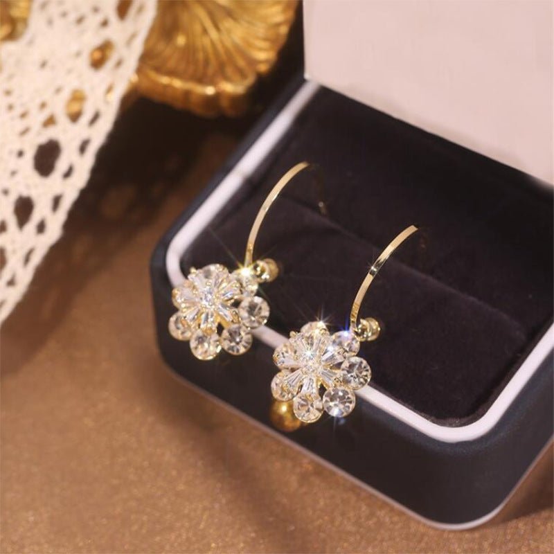 New Flower Short Earrings Sweet Fashion - Zambeel
