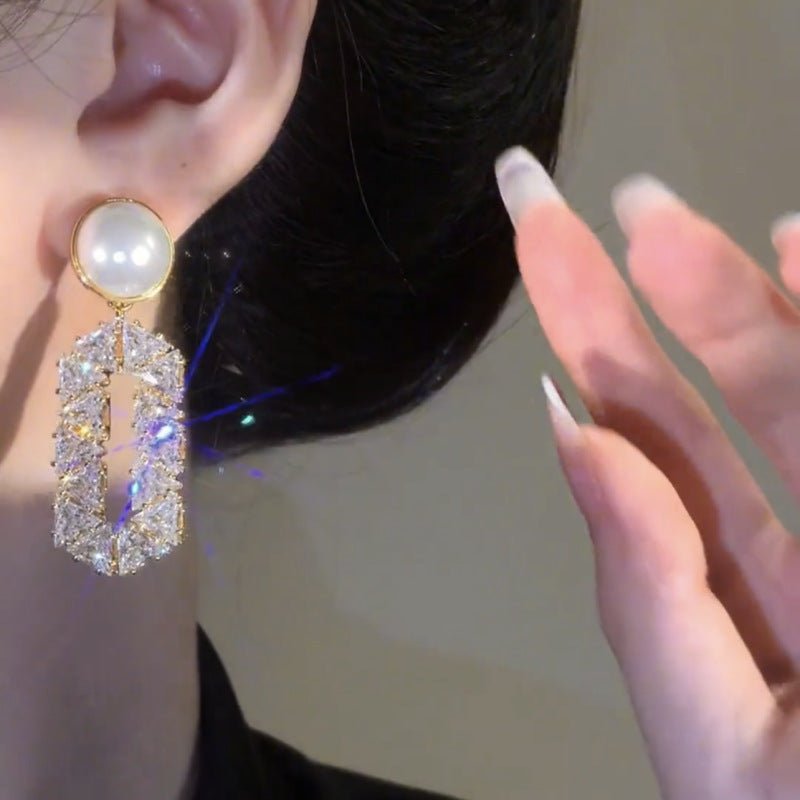 Oval Full Diamond Eardrops Special - interest Design Pearl - Zambeel