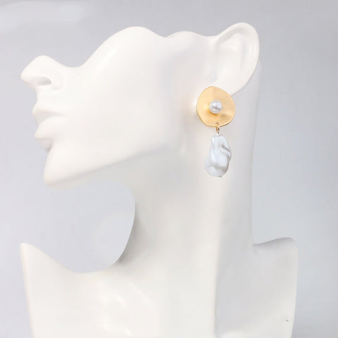 Pearl Earrings For Women Retro Personality And Minimalism Hollow Out - Zambeel