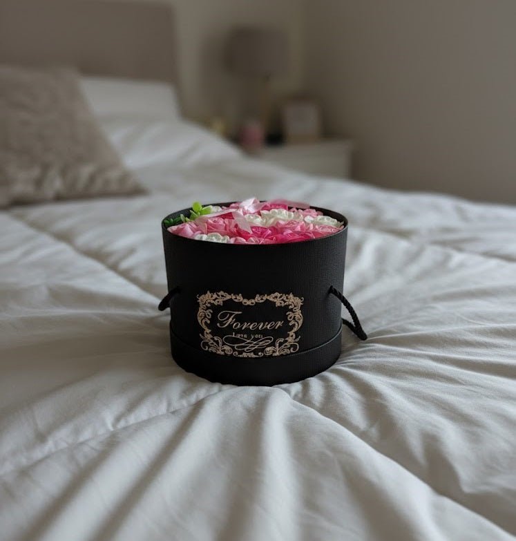 Pink & White Rose Flower Box - Zambeel