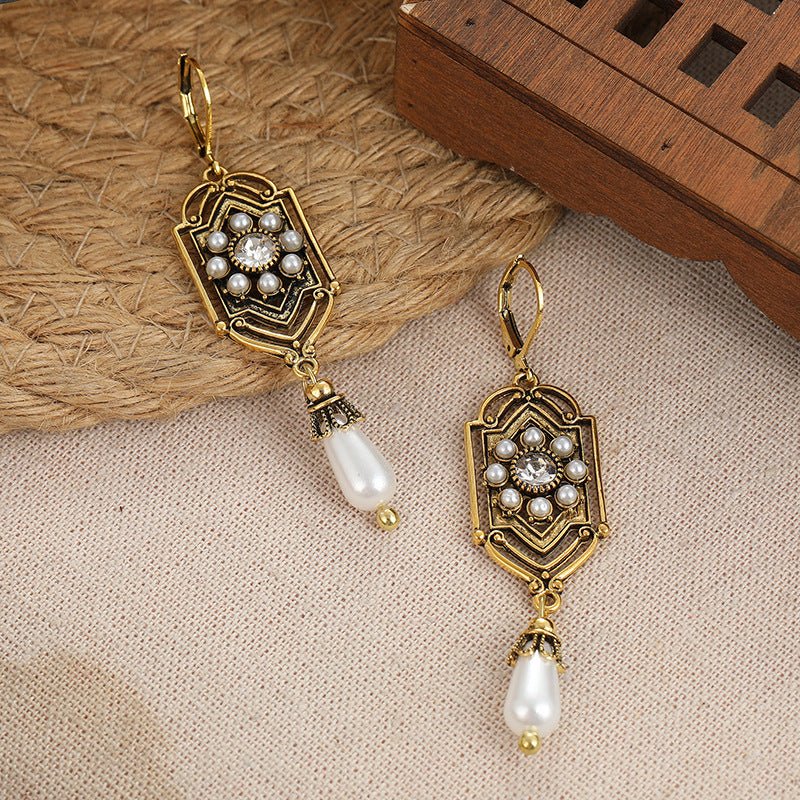 Popular Retro Fashion Creative Women's Earrings - Zambeel