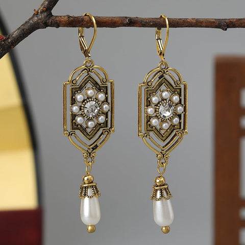 Popular Retro Fashion Creative Women's Earrings - Zambeel