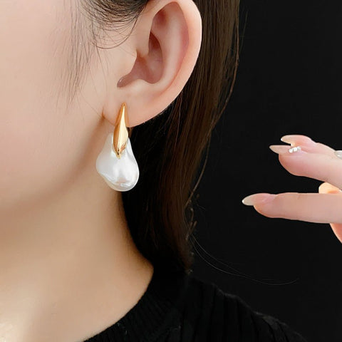 Real Gold Electroplated Silver Needle Artificial Pearl Earrings Irregular All - Match - Zambeel