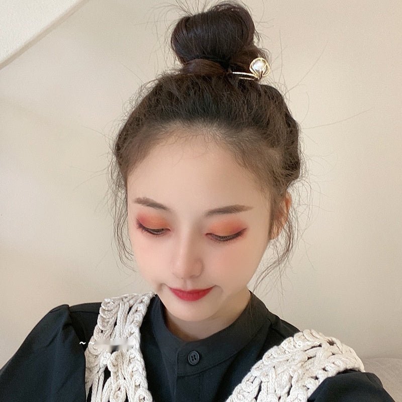 Refined Grace Pearl Metal Hairpin Bun Updo Decoration - Zambeel