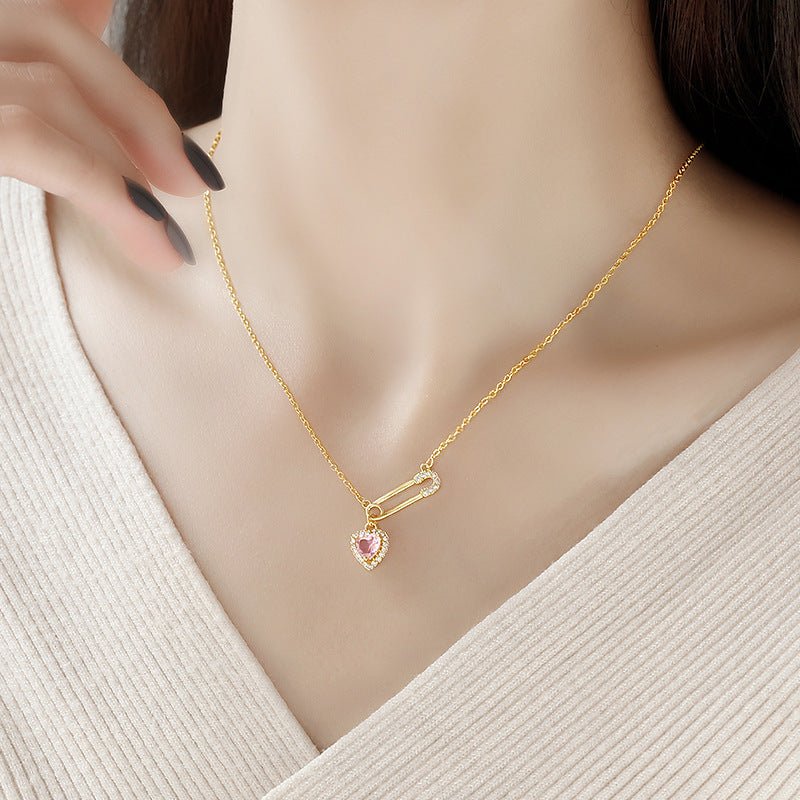 Rhinestone Heart - shaped Pin Necklace Special - interest Design Exquisite High - grade Light Luxury Clavicle Chain - Zambeel