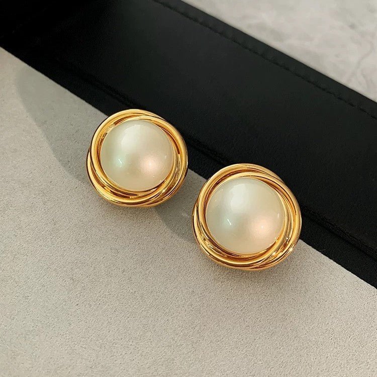Silver Needle Planet Freshwater Pearl Stud Earrings High - End - Zambeel