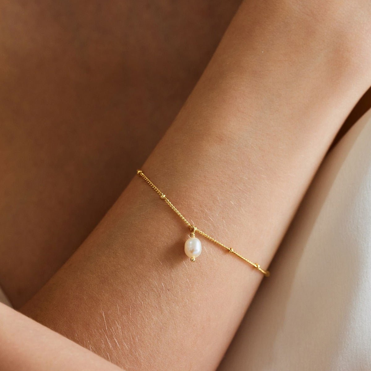 Stylish Versatile Stainless Steel Bracelet For Women - Zambeel