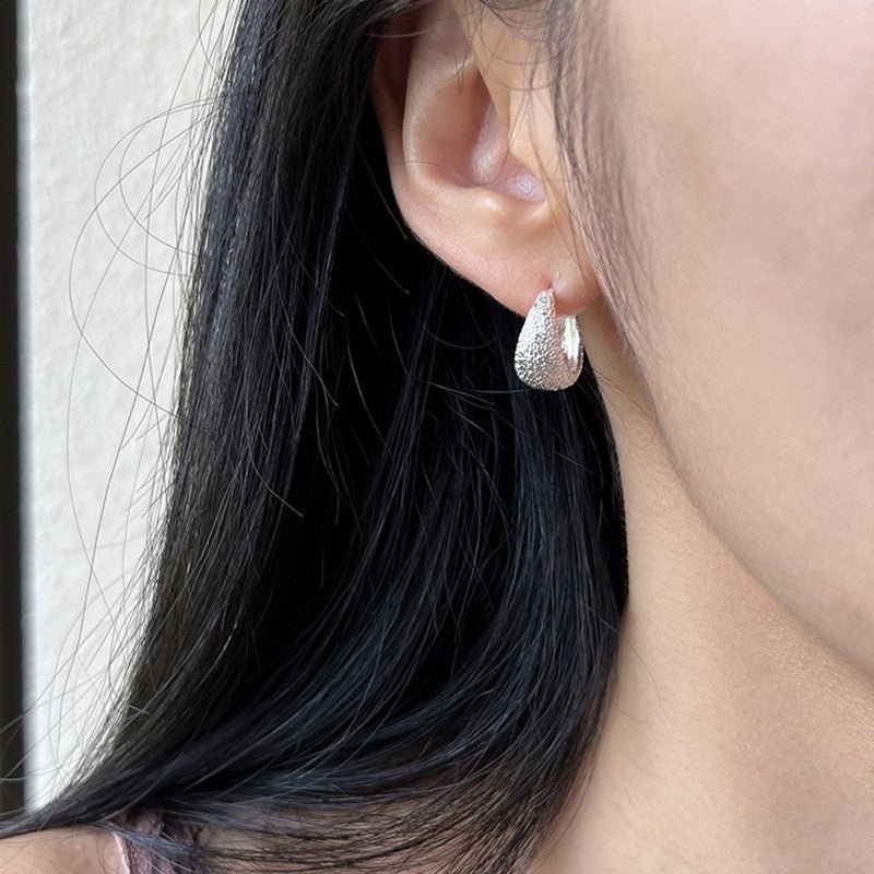 Velvet Silver White Water Drop Thin And Glittering Frosted Ear Clip - Zambeel