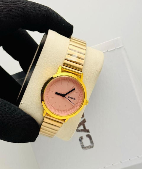 Women’s Analog Wrist Watch - Zambeel