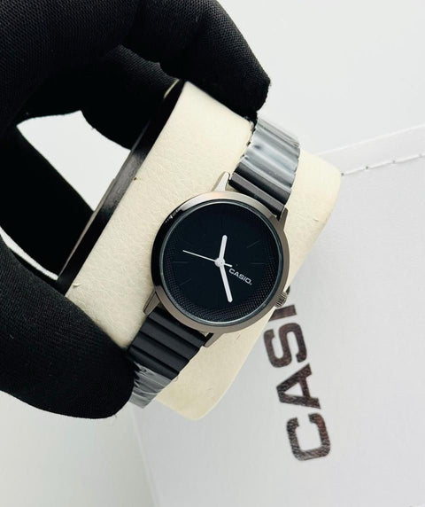 Women’s Analog Wrist Watch - Zambeel