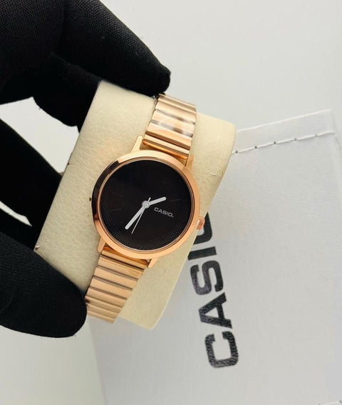 Women’s Analog Wrist Watch - Zambeel