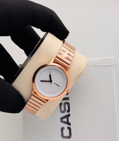 Women’s Analog Wrist Watch - Zambeel