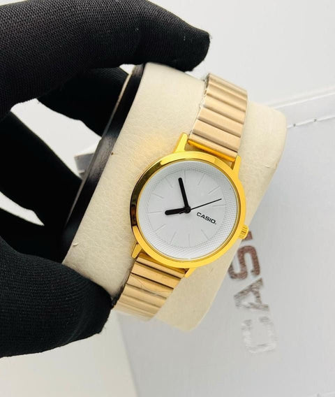 Women’s Analog Wrist Watch - Zambeel