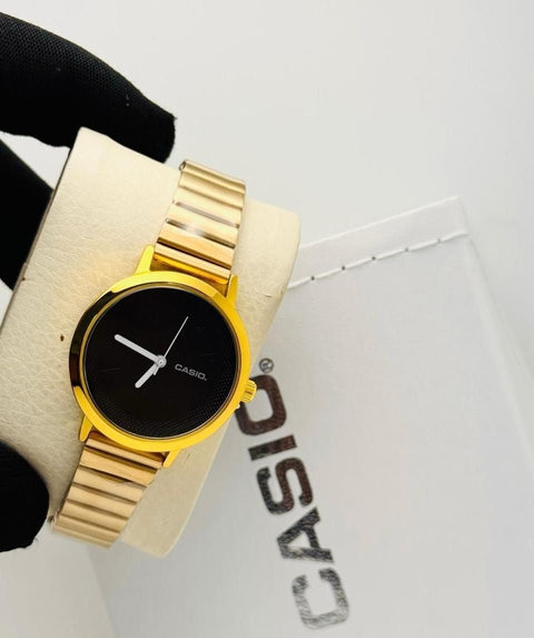 Women’s Analog Wrist Watch - Zambeel
