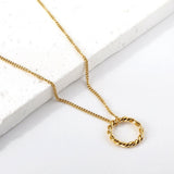 Women's Fashionable Exquisite Non - Fading Openwork Circle Gold Simple Twist Necklace - Zambeel